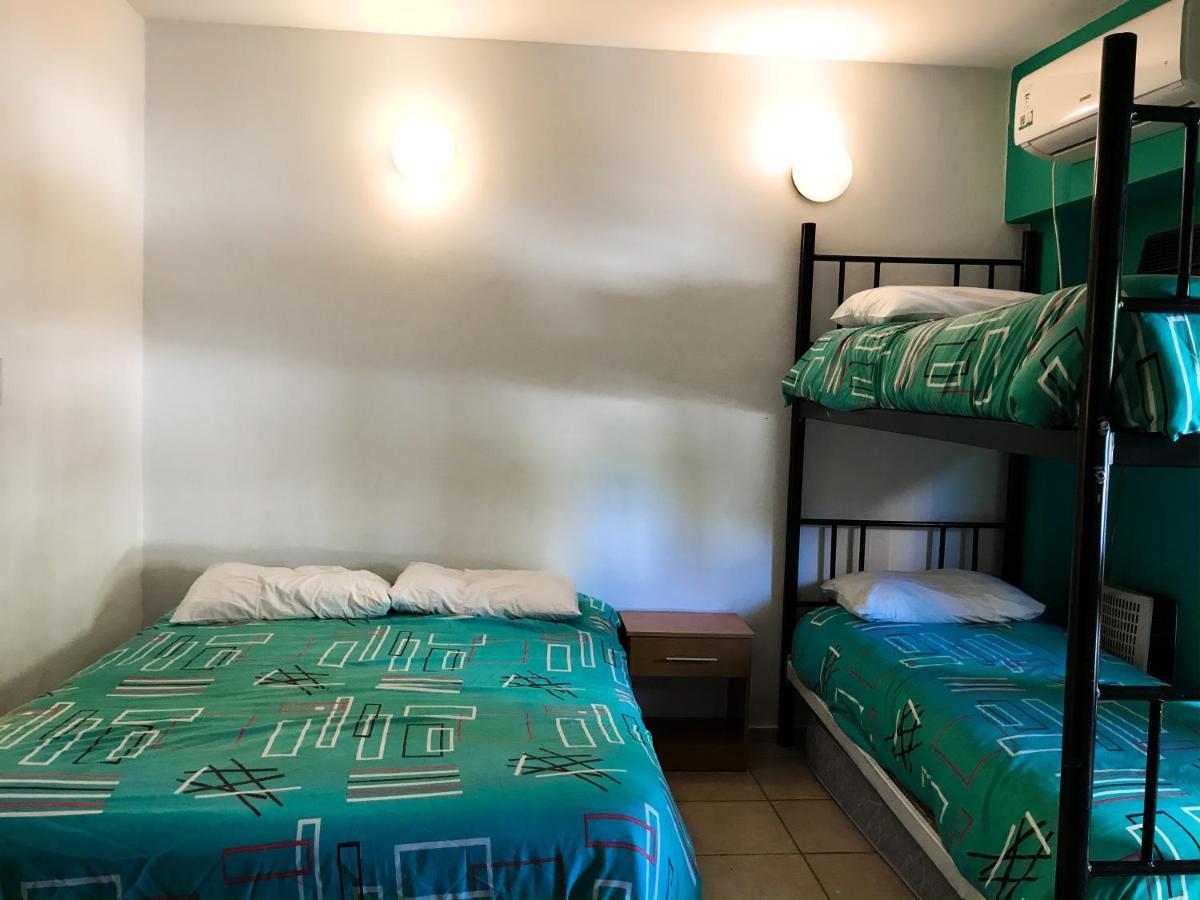 Hostel Punto Patagonico ניוקואן מראה חיצוני תמונה